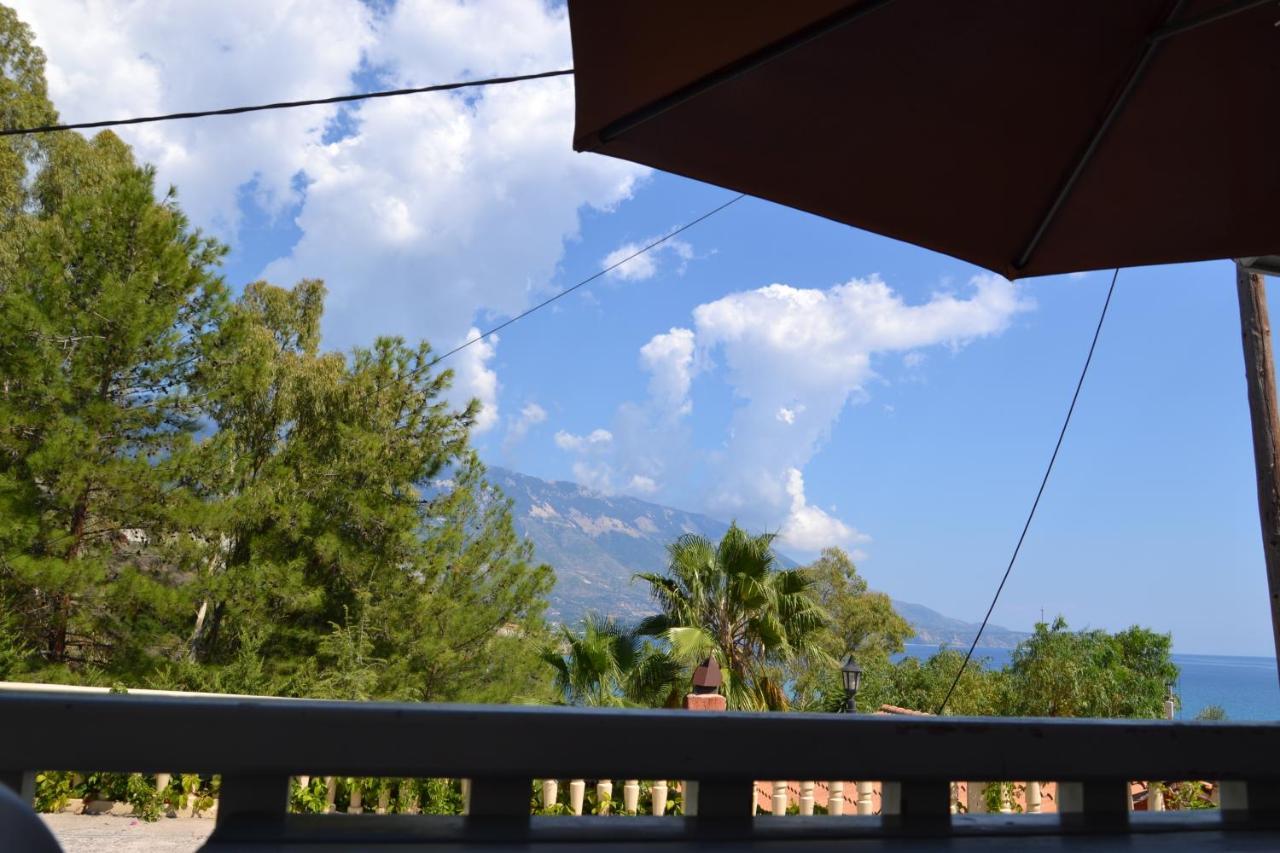 ספרטיה Mihaila Seaside: 2 Bedroom Bungalows Kefalonia מראה חיצוני תמונה