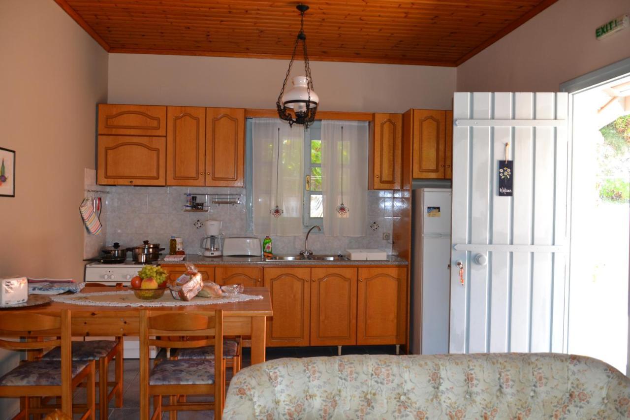 ספרטיה Mihaila Seaside: 2 Bedroom Bungalows Kefalonia מראה חיצוני תמונה